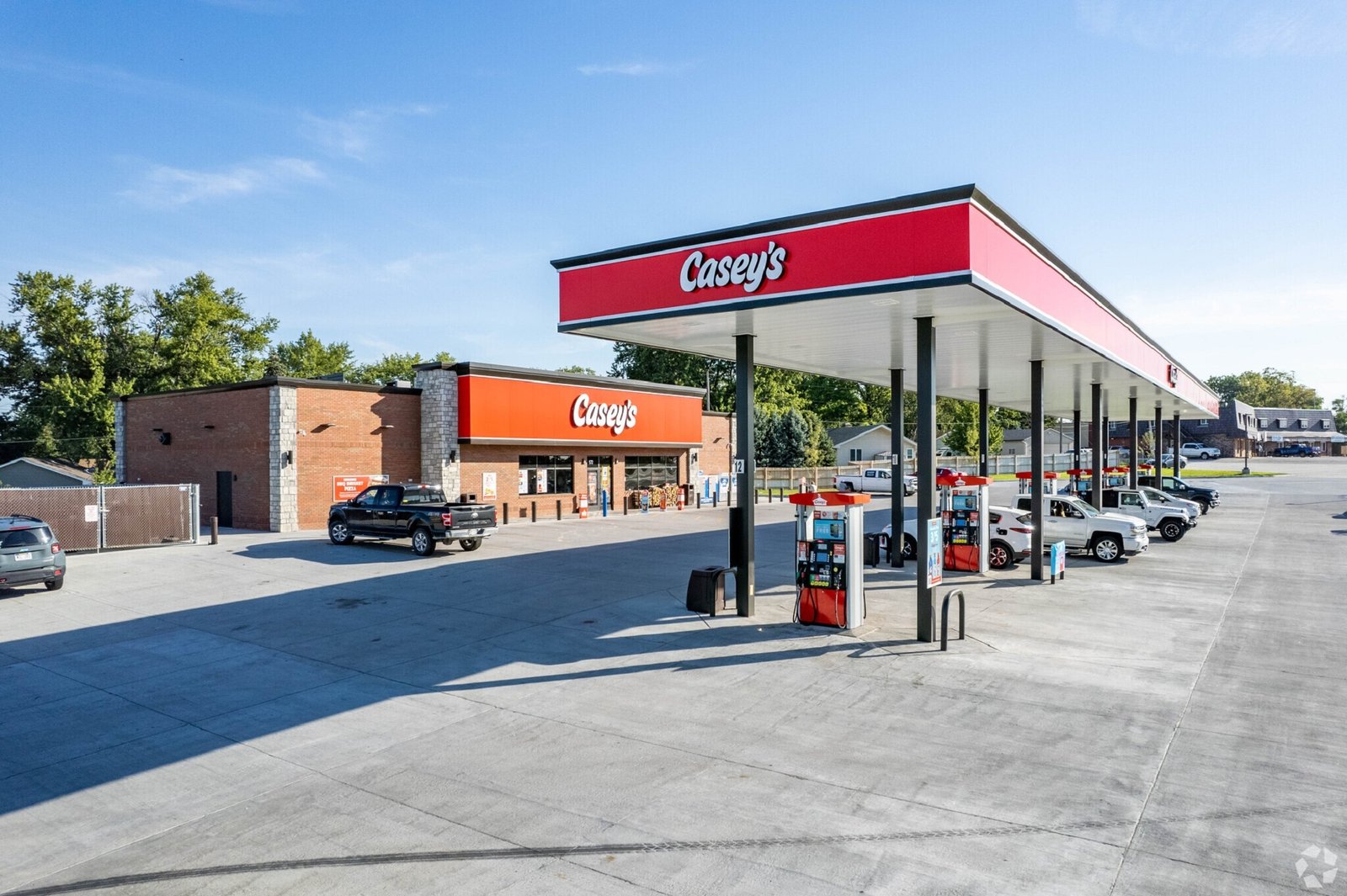 Caseys General Stores Preview Earnings Report with High EPS Expectations