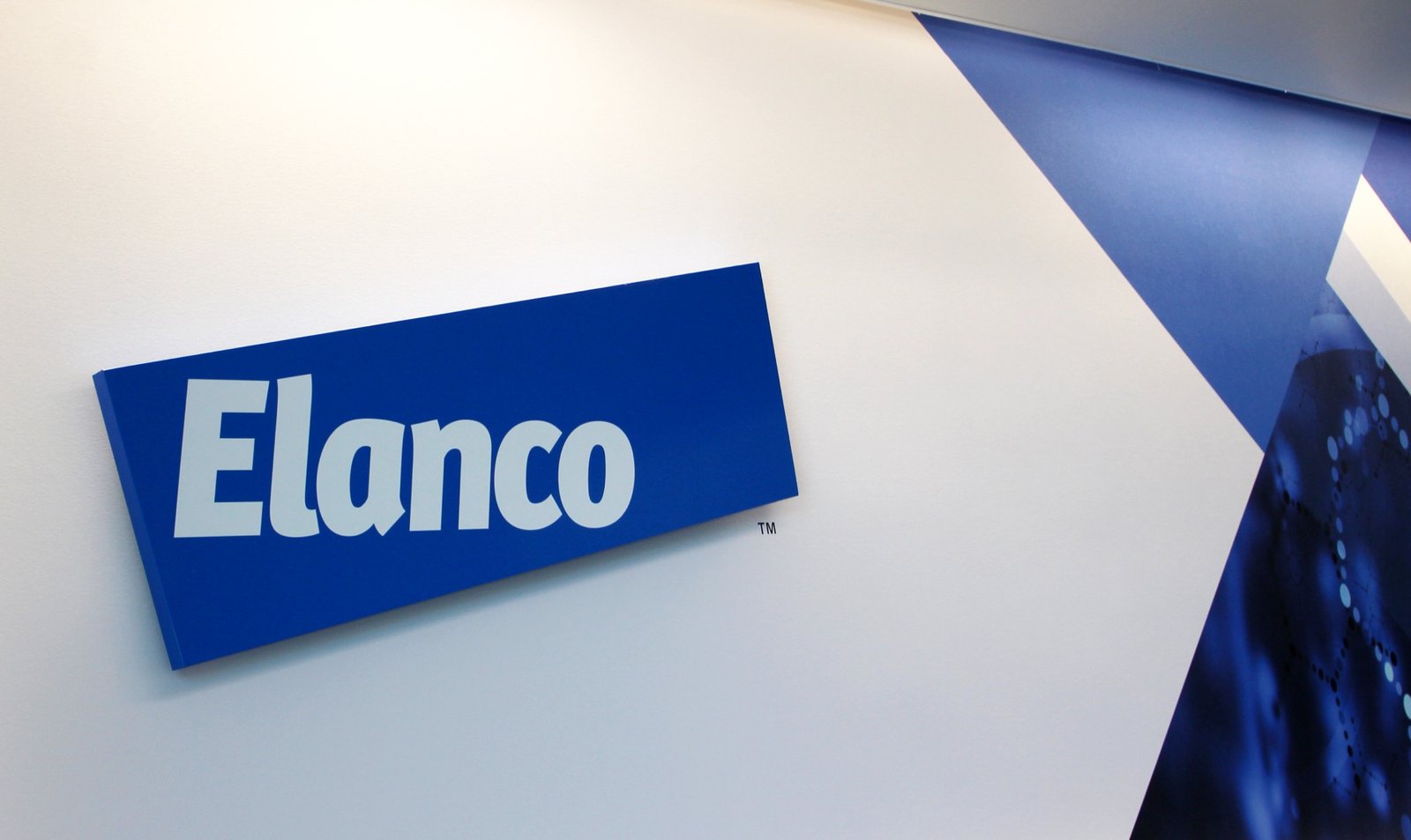 Elanco Animal Health: UBS Ratings and Litigation Challenges