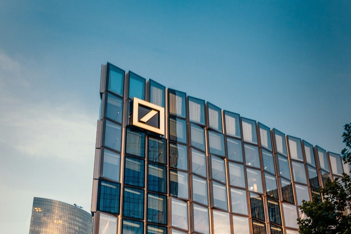 Deutsche Bank Innovates with Ethereum Layer-2 Solutions to Embrace Blockchain