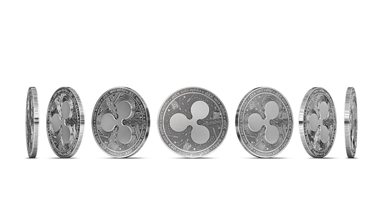 XRP Community Embraces New Rewards While Fed Takes Stance on BTC Reserves