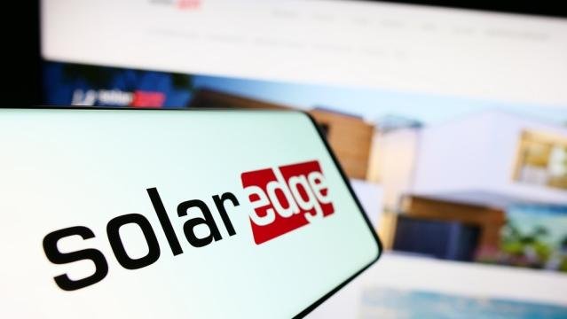 SolarEdge Downgraded as Competitive Pressures Increase in Solar Sector