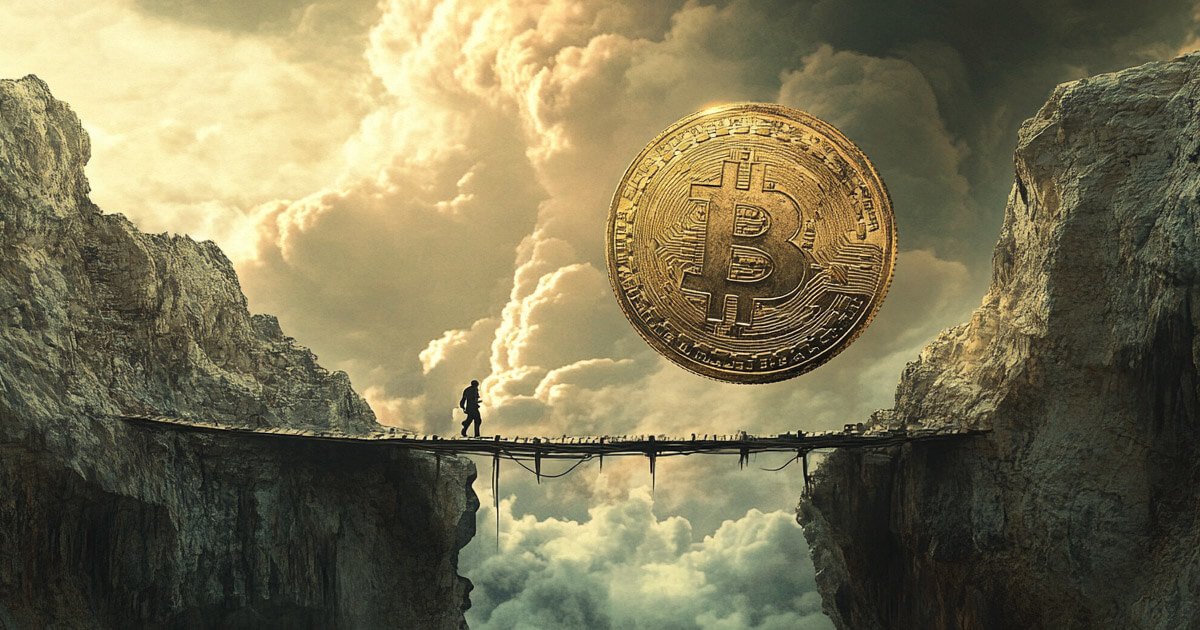 Analysts Warn of Bitcoin Crash: Understanding the Growth to Decline Shift