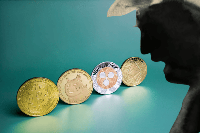 Bitcoin & Ethereum Dip Following Trump’s Tariff Threats: Key Factors to Watch This Week