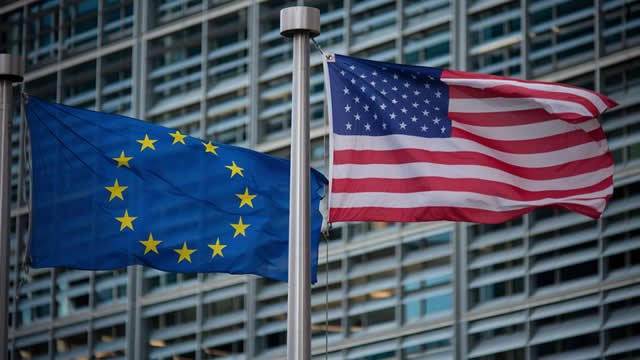 EUR/USD Declines for Third Straight Day Amid Dollar Strength