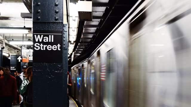 Institutional Investors Shift to Bearish Sentiment on U.S. Stocks