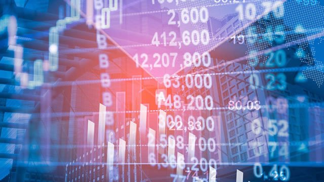Silver Prices Drop Slightly, Tracking Broader Market Trends