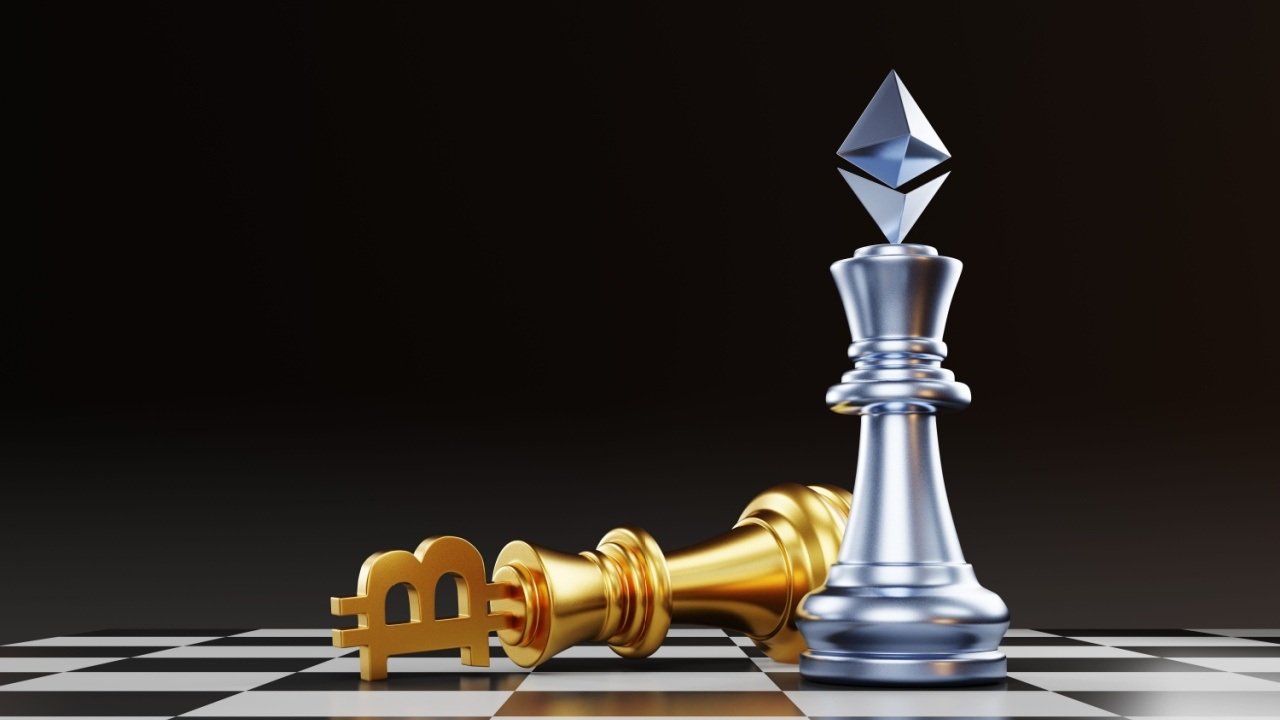 Bitcoin ETFs Experience $286 Million Outflow, Ether ETFs Celebrate Inflows