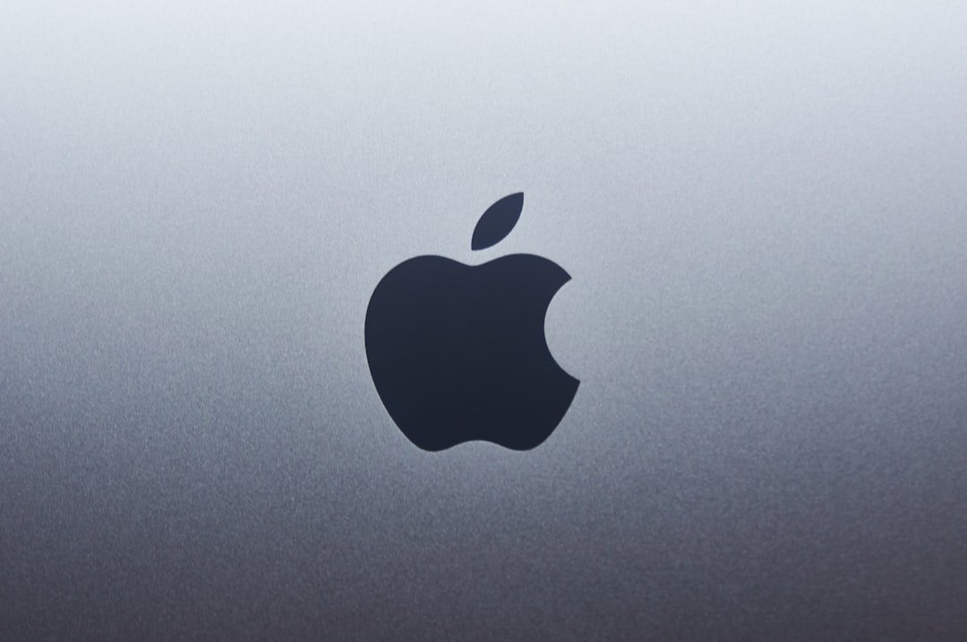 Loop Capital Forecasts Positive Tariff Impacts for Apple Ahead of iPhone 17