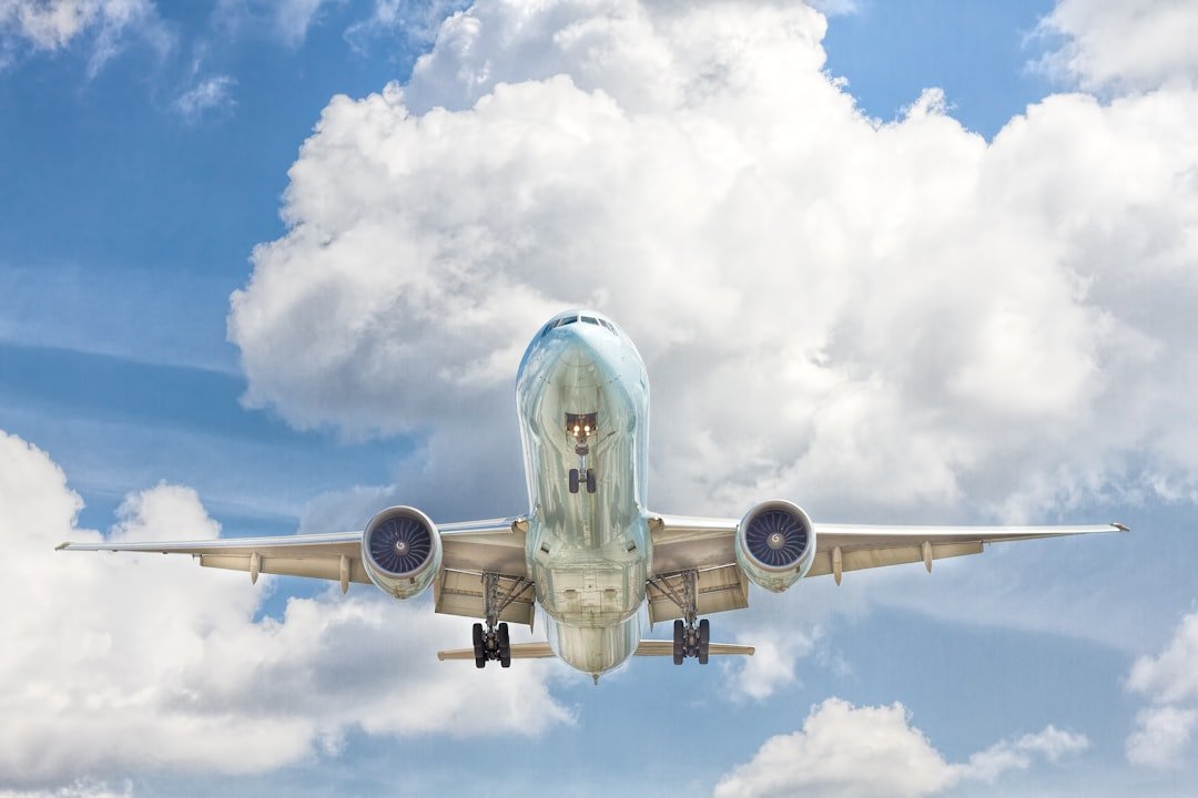 Analyst Upgrades: Boeing Boosted, Pinterest Rallies, Apple Downgraded — Key Insights