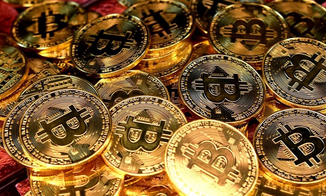 New Crypto Fund Inflows Soar as Bitcoin Emerges as Global Hedge