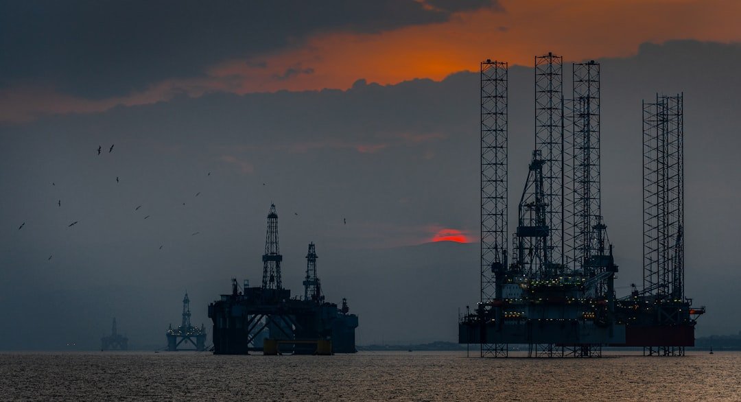 Oil Prices Dip Despite Tensions Between Israel and Iran