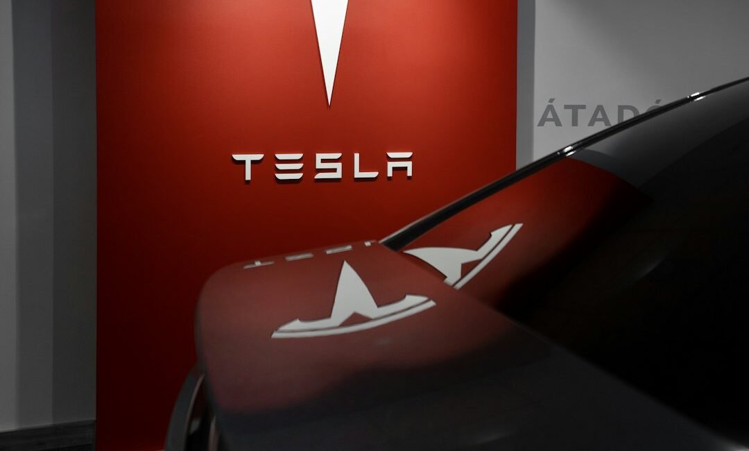 Tesla Faces First Annual Free Cash Flow Drop Since 2018, Wells Fargo Warns
