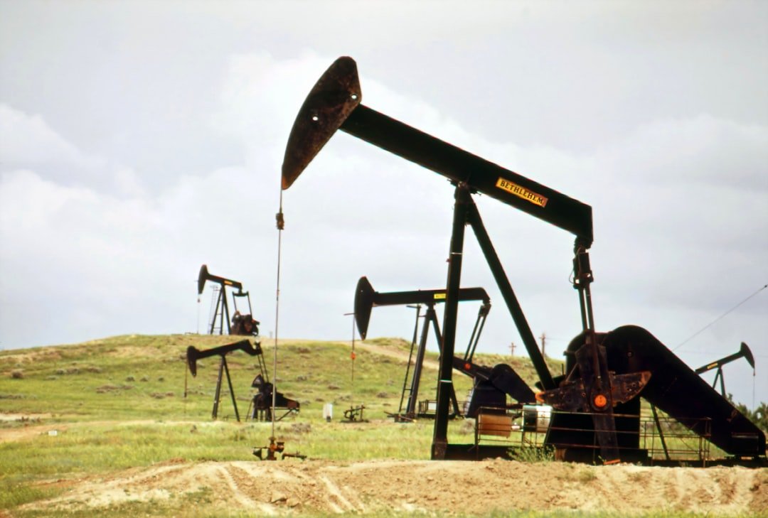 Oil Prices Reach Five-Month High Amid U.S.-Iran Conflict and Strait of Hormuz Concerns