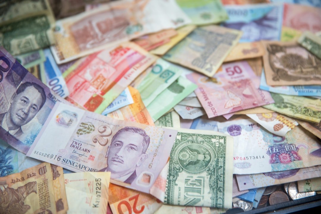 Asian Currencies Weaken as Dollar Strengthens from U.S.-Iran Tensions; Powell Testimony in Focus