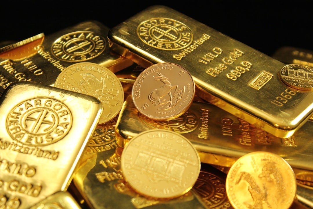 Gold Prices Decline Over 1% as Ceasefire Sparks Risk Appetite