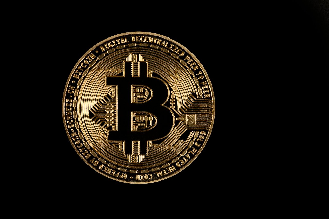 Bitcoin Faces Volatility: Will It Crash to $94K?
