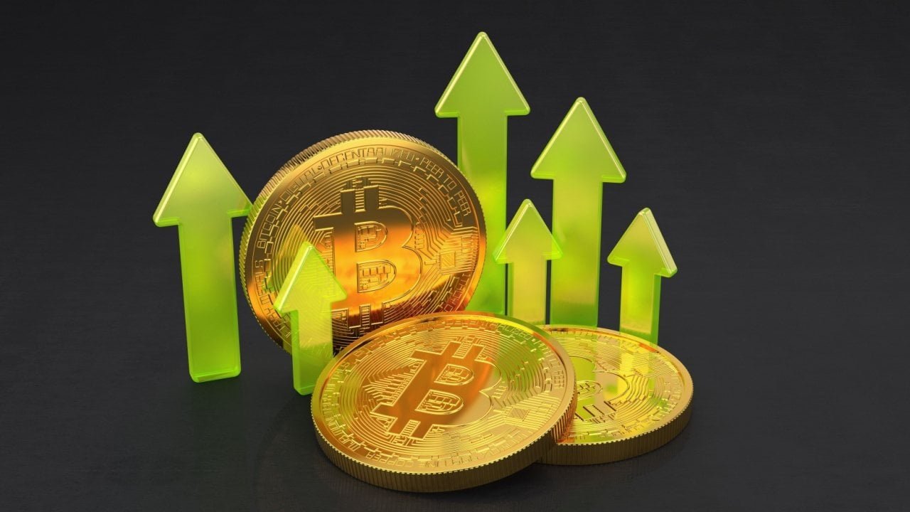 Bitcoin ETFs Surge with $390 Million Inflows Leading the Market