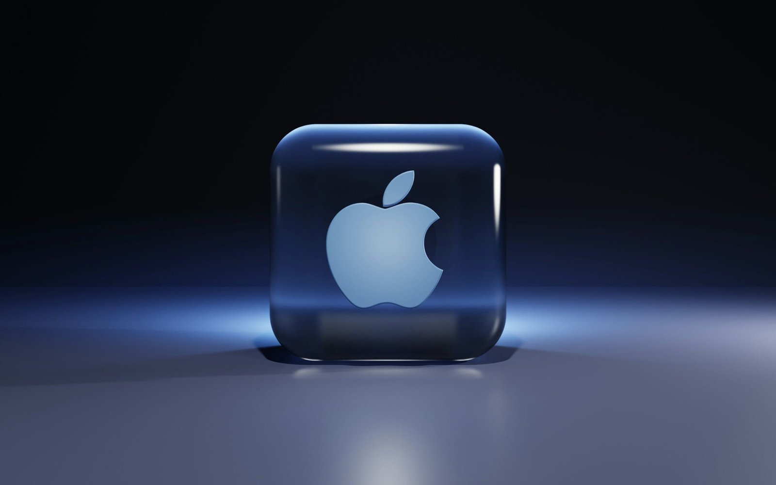 UBS Maintains Neutral Rating on Apple, Predicts Temporary Surge in iPhone Demand