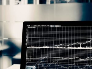S&P 500 Second Half Outlook: Positive Earnings Revisions and Fed Cut Projections