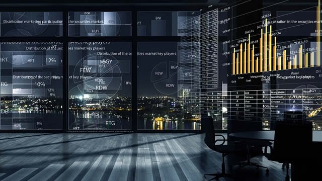 US Dollar Faces Long-Term Depreciation: Key Insights from Market Analysts