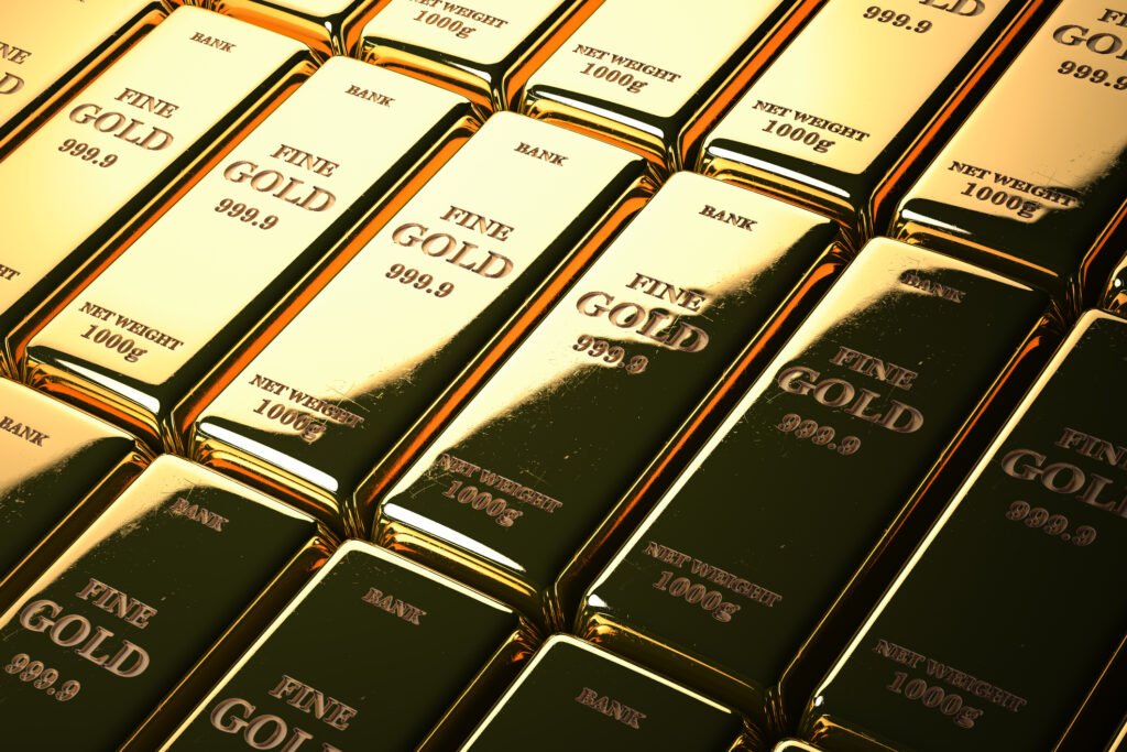 Gold Surges to New Heights While WTI Crude Faces Challenges